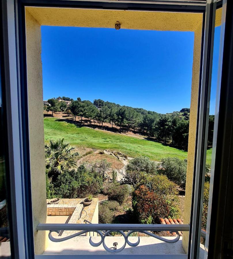 Villa Dans Cadre D'Exception - Golf, Piscine Et Tennis Prive Saint-Cyr-sur-Mer Buitenkant foto