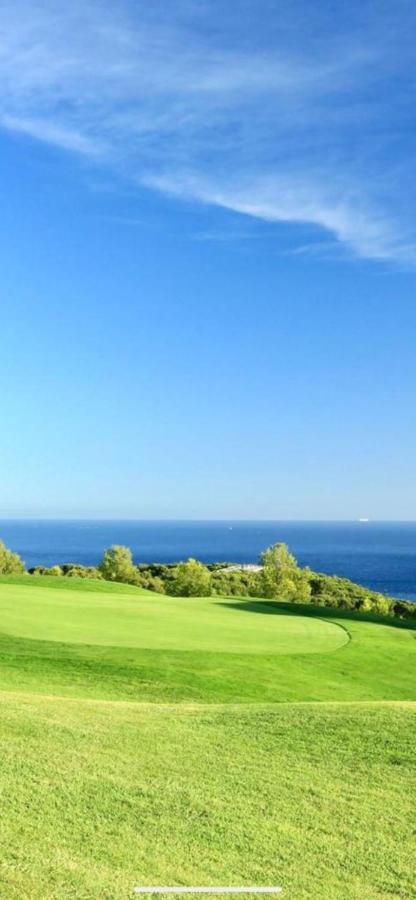 Villa Dans Cadre D'Exception - Golf, Piscine Et Tennis Prive Saint-Cyr-sur-Mer Buitenkant foto