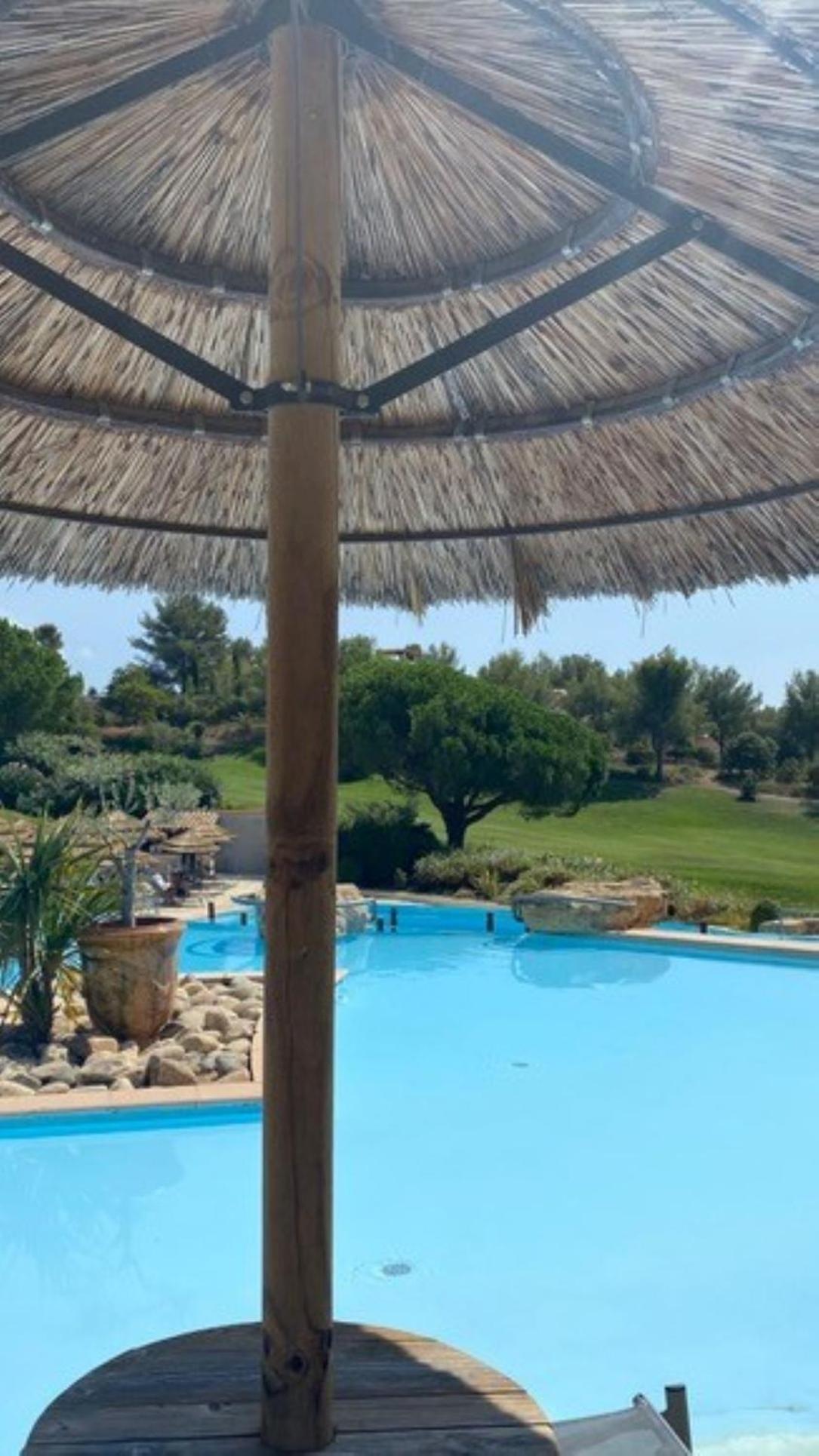 Villa Dans Cadre D'Exception - Golf, Piscine Et Tennis Prive Saint-Cyr-sur-Mer Buitenkant foto
